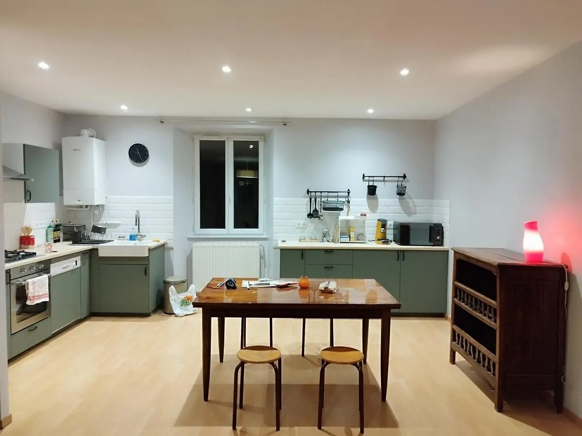 Appartement Pour 7 Personnes Dans Une Maison Du Xviiieme Siecle A Livinhac-Le-Haut