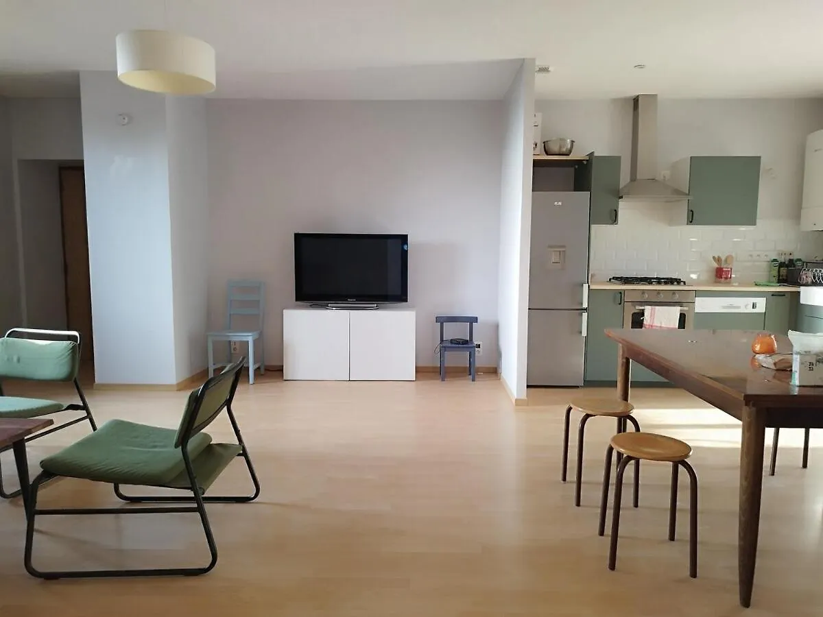 Appartement Pour 7 Personnes Dans Une Maison Du Xviiieme Siecle A Livinhac-Le-Haut Apartamento